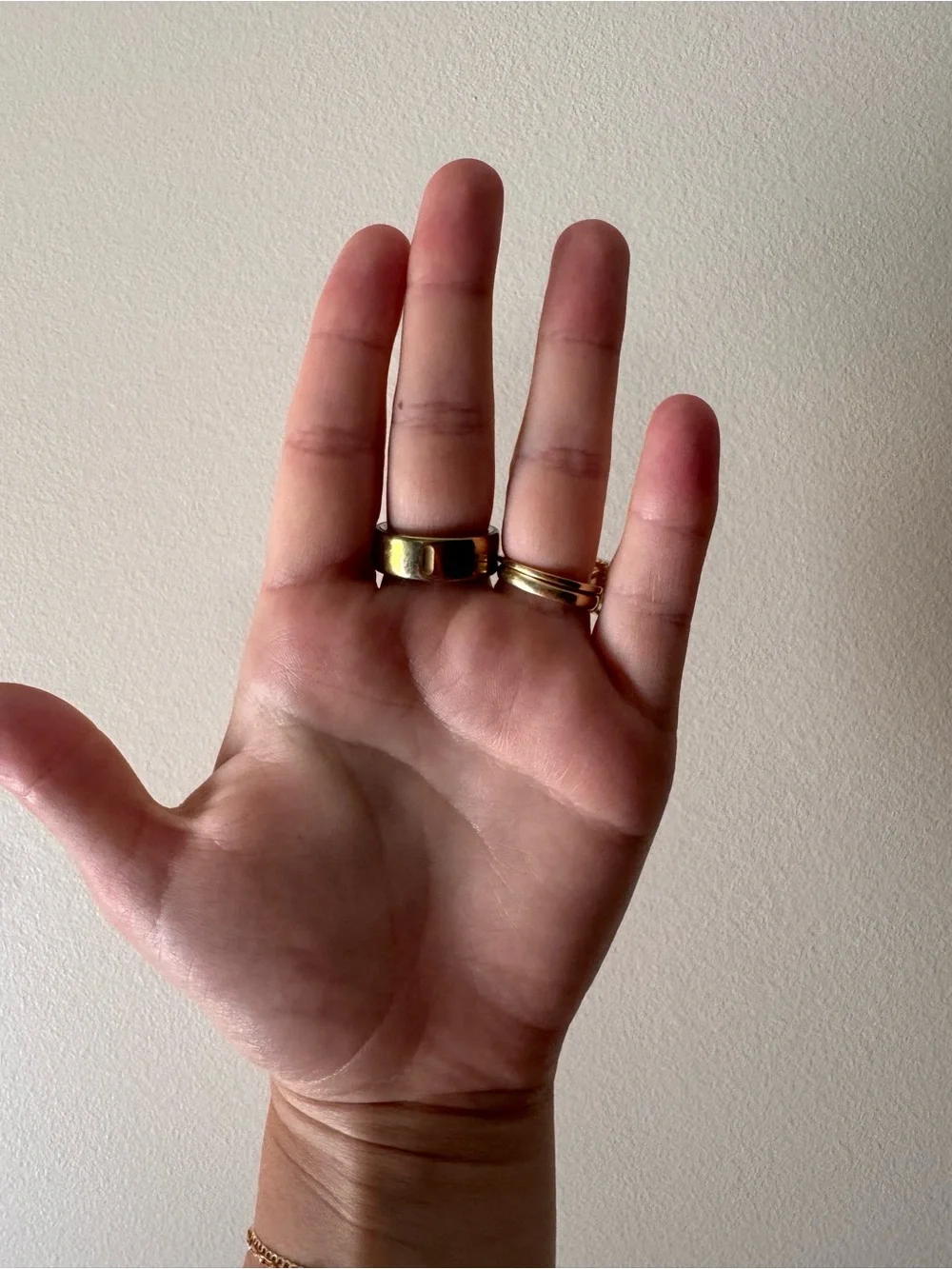 Gold Oura Ring 4 (size 8)